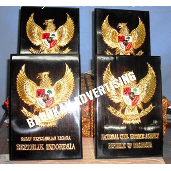 Plakat Garuda, Trophy Garuda