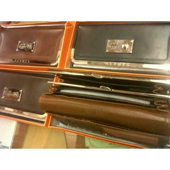 dompet kulit hermes behel dalam