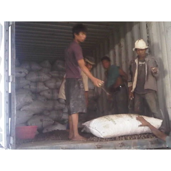 Saya Jual: Kemiri Kulit asal Sulawesi