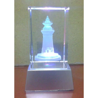 Trophy Kristal Menara Banten