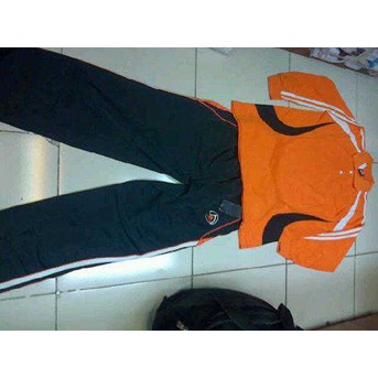 training dan stelan jaket kaos
