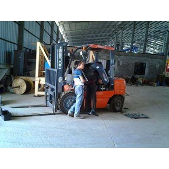Service Forklift Solar