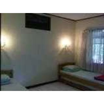 KAMAR SEDERHANA DAN BERSIH
