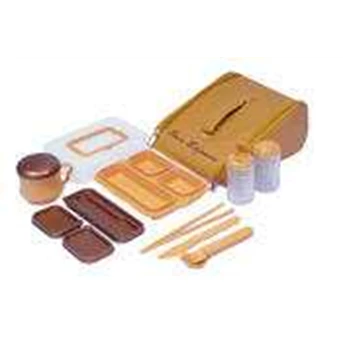 lunch box golden lady