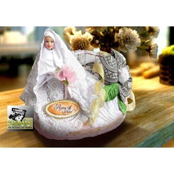 PENINGSET DISAIN BONEKA