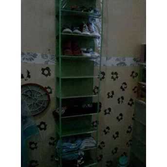 hanging shoes