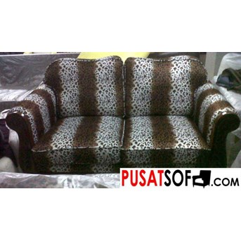 Sofa Klasik 2 Seater Tiger Skin Fabric Solid Wood