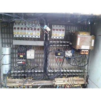 Panel Listrik