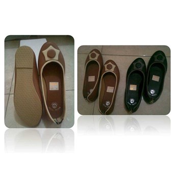 Sepatu flat