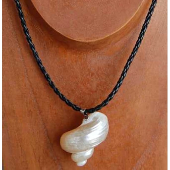 Shell Polished Necklace / Kalung Kerang Koleksi