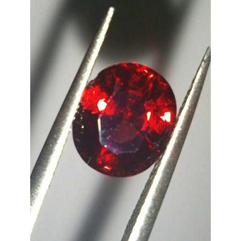 001 Natural Garnet ( PYROPE)