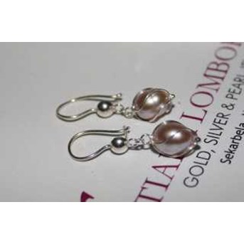 Oval Freshwater Pearl Earrings Silver Materials