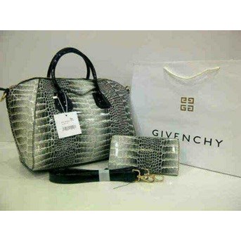 GIVENCHY CROCO GRADASI ( BLACK)