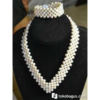 KALUNG & GELANG MUTIARA TAWAR ( KGMT 01 )
