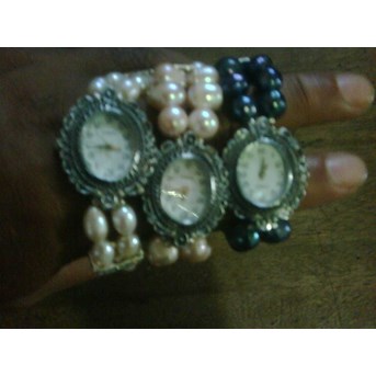 JAM MUTIARA