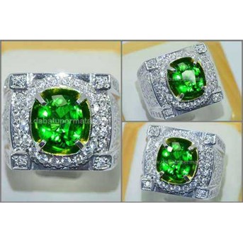 Sparkling Hot Green TSAVORITE GARNET Crystal - RGR 007