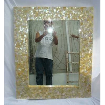 Frame Mirror From Gold Mop Shell / Bingkai Kaca atau Cermin Kerang Mutiara Kuning Mosaik