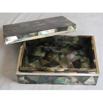 CB-box12/ Box perhiasan dari kerang tahiti hitam