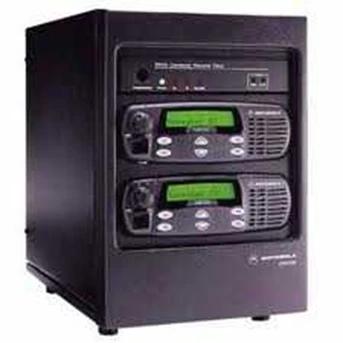 an | Repeater Motorola CDR 700 - 25 Watt