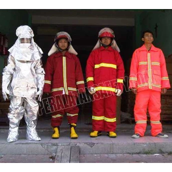 Baju pemadam kebakaran, Firefighter clothes