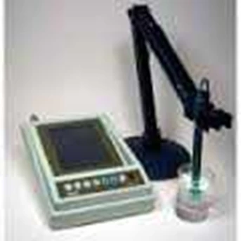 JENCO 6173KAA: pH / mV / Temperature Benchtop meter kit