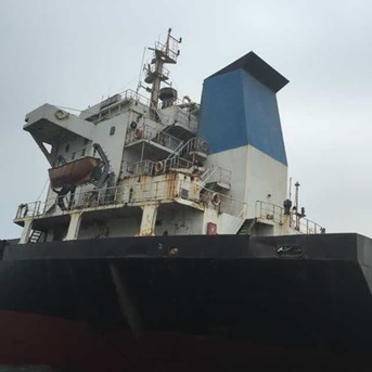 mother vessel kapal cargo