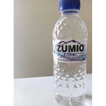 IZUMIO® dalam kemasan BOTOL 330 ml.