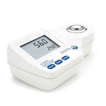HI 96831 Digital Refractometer for Ethylene Glycol Analysis
