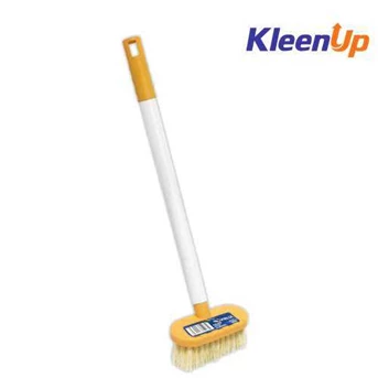 sikat pembersih berkualitas dari kleenup brush with handle 2808-1