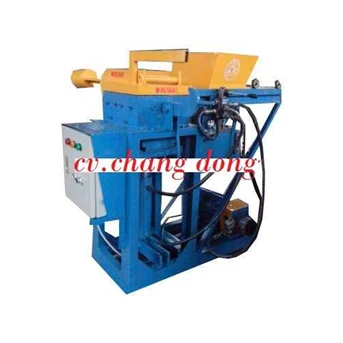 mesin press hydrolic interlocking bata tanpa bakar ( keluar 2 )