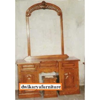 Meja Rias Astina