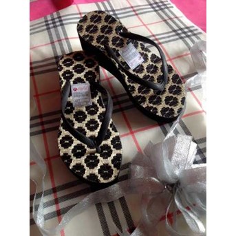 Sandal Tasikmalaya