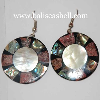 Earring Jewellery Made From Seashell / Anting Bulat Paua Koral Dari Kerang