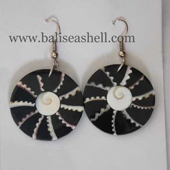 Shell Earring Art Jewelry Art / Anting Kerang Bulat