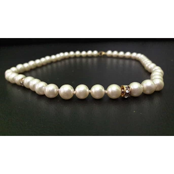 Kalung Mutiara