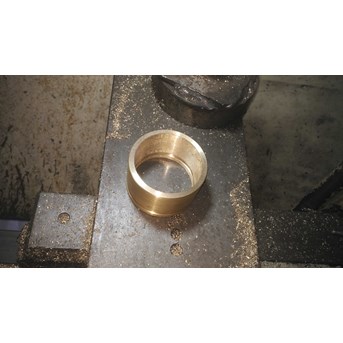 bronze (bahan kuningan)