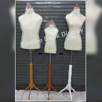 Mannequin Setengah Badan Kaki Kayu