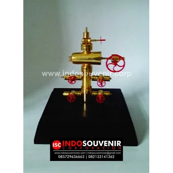 Souvenir Miniatur Whell Head Pump 