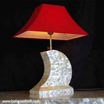 Mixed Mop Pearl Shell Lamp Table Art / Kerajinan Lampu Meja Mutiara Dari Kerang