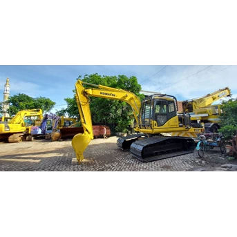Disewakan / Rental Alat Berat Excavator PC 100 130 128 Komatsu Surabaya