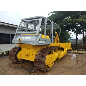 Disewakan / Rental Alat Berat Bulldozer D85 Komatsu Surabaya