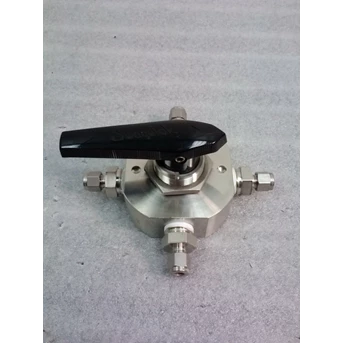 4way ball valve 1/4” fnpt x 1/4” fnpt, stainless steel