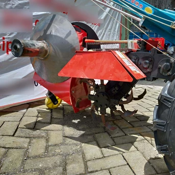 strawberry ridger alat pembuat galengan kanan kiri untuk traktor 101b-6