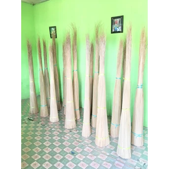 lidi atau broom stick dari daun kelapa, palm dan nipah-1