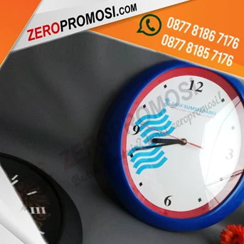 produksi souvenir eksklusif jam dinding bentuk oval custom termurah-4