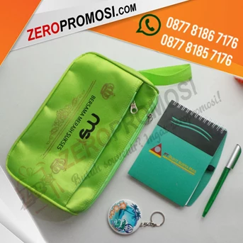 produk paket souvenir seminar kit pouch seri b dengan custom logo