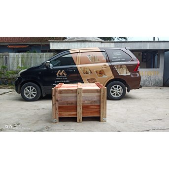 Peti kotak kayu