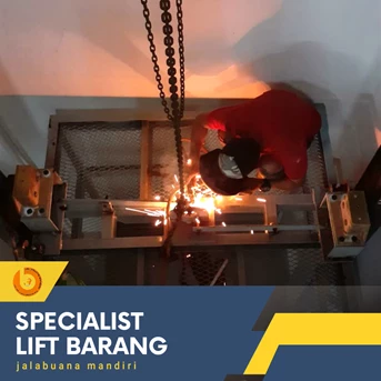 Specialist Lift Barang