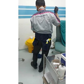 Cleaning service Swping moping ruangan swab Fashlab klinik
