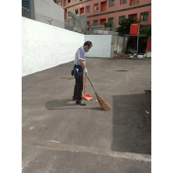 cleaning service sweeping halaman luar belakang fast lab tendean
